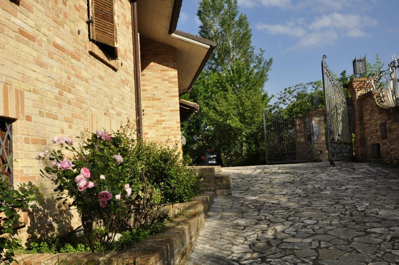 Luci Sui Monti Panzió Sarnano Kültér fotó